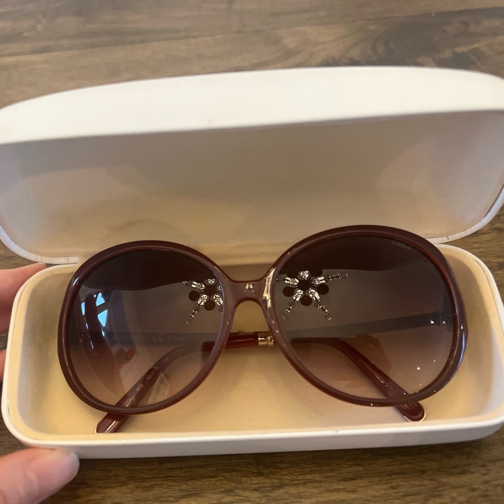 Chloe oversized sunglasses in burgundy